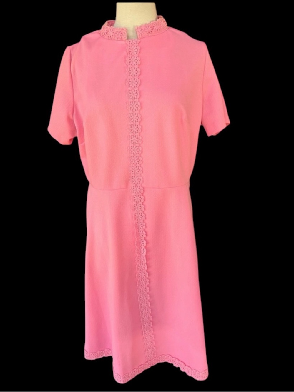 1960s Bubblegum Pink Floral Crochet Trim High‎ Neckline Shift Dress